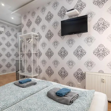 Synagogue Apartment