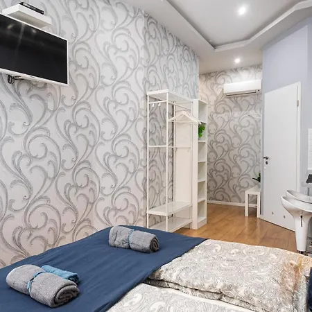 Synagogue Apartment