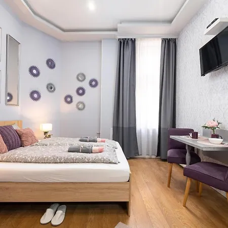 Διαμέρισμα Synagogue *