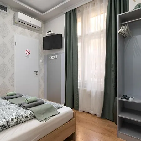 Synagogue Apartment
