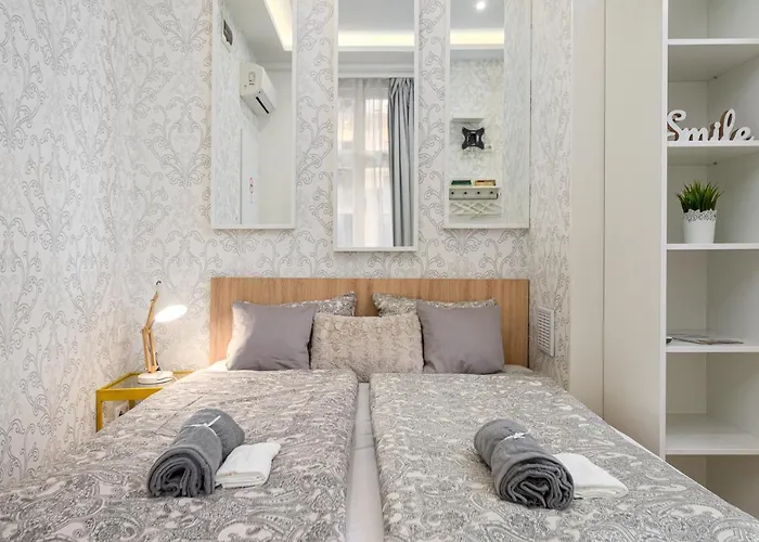 Synagogue Apartament *